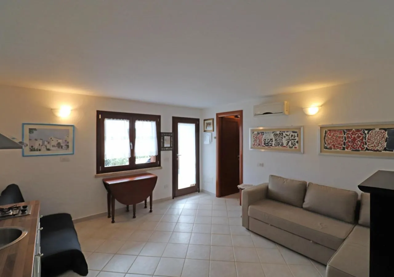 Mono Puntavilla La Maddalena  0*, La Maddalena (Sassari) İtalya